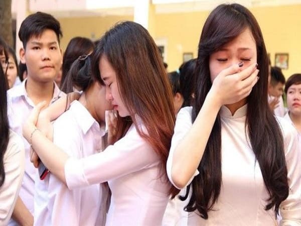 Gặp người bạn đang gặp phải khó khăn có ý nghĩa gì