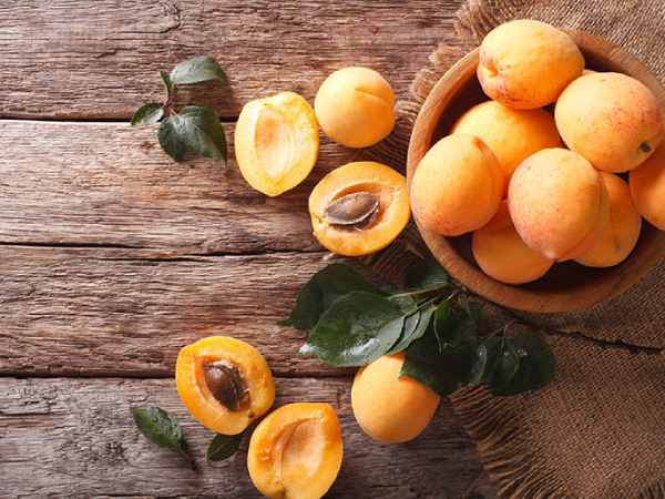 Mơ thấy quả mơ bị hư thối