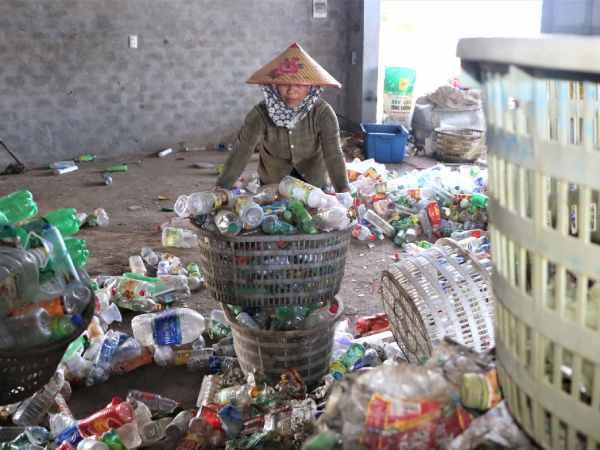 Chiêm bao thấy mình bán ve chai
