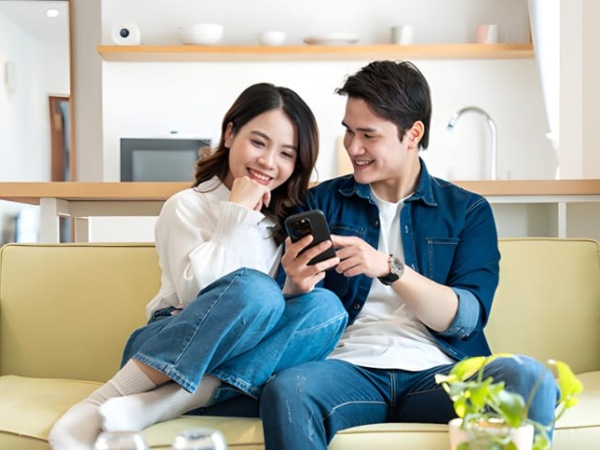 Nằm mơ thấy yêu người lạ là điềm gì, dự báo đen hay đỏ?